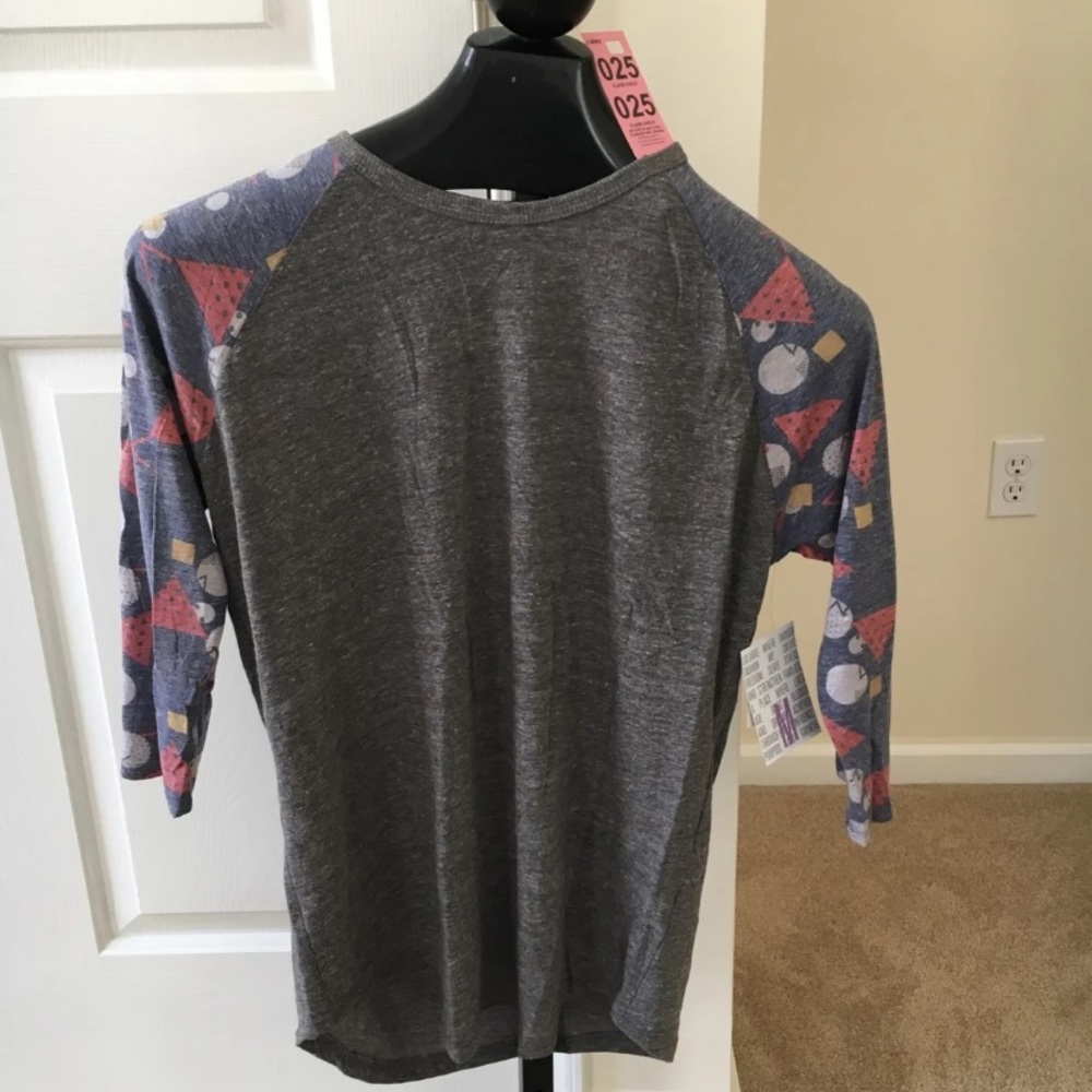 Lularoe randy tee